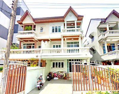 โฮมออฟฟิศ กรุงเทพมหานคร : HK0645♛♚ทาวน์โฮม 3 ห้องนอน ขาย⚝รัชดา-สุทธิสาร♜MRTสุทธิสาร∞099-5919653,065-9423251▚Line@sureresidence