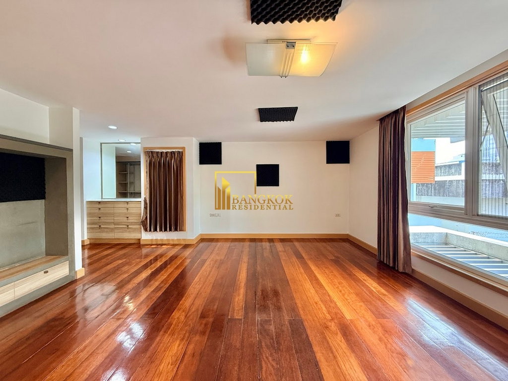รูป Incredible 6 Bedroom House For Rent in Phra Khanong Area - BR28166SH - รูปที่ 30/71