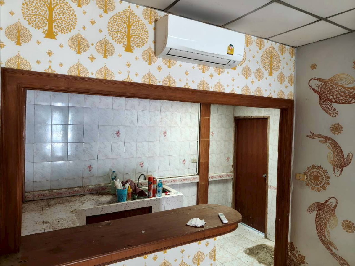 รูป ขายบ้าน หมู่บ้านมณีแก้ว หนองมน-บางแสน-ชลบุรี-เลี่ยงหนองมน ขายตามสภาพ (บ้านหลังมุม ทำเลบางแสน ราคาคุ้ม) - รูปที่ 6/13