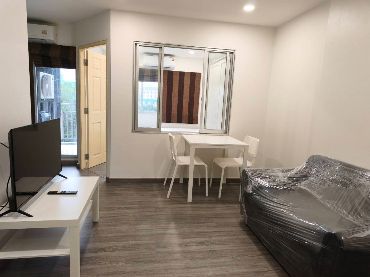 รูป S26 ให้เช่าคอนโด Lumpini Condo Town Bodindecha - Ramkhamhaeng (ลุมพีนีคอนโดทาวน์บดินทรเดชา - รามคำแหง)ห้องใหม่ เฟอร์นิเจอร์ครบ พร้อมเข้าอยู่  - รูปที่ 2/12