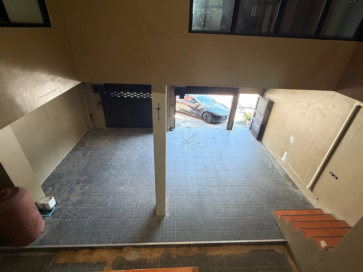 รูป WS7305 🏗️ ให้เช่า! โฮมออฟฟิศ 2 ชั้น ติดถนนพระราม 9 ใกล้เดอะไนน์ เช่าเพียง 150,000 บาท/เดือน - รูปที่ 15/17