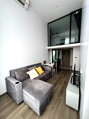 Condos for rent MRT Sutthisan : For Rent 2 Bedrooms Loft unit SOHO Bangkok Ratchada near Huai Khwang MRT