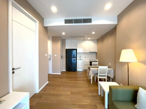 ขายคอนโด เดอะ เซนต์ เรซิเดนเซส (The Saint Residences) 1 ห้องนอน ขนาดใหญ่ ใกล้ BTS ห้าแยกลาดพร้าว