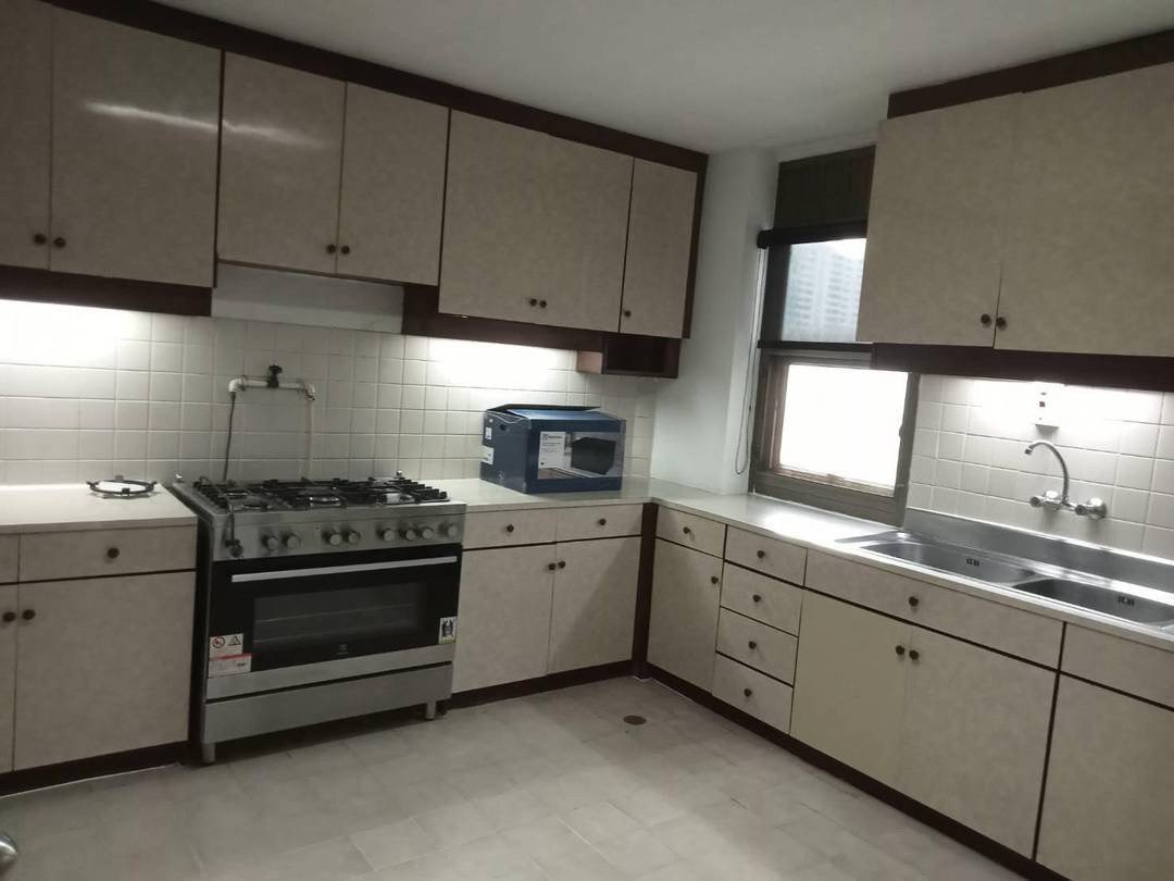 รูป LTHC15248 – Spacious Condo Pet-Friendly for Rent Phrom Phong | City Lifestyle Best Value | Near BTS Phrom Phong | 56,000 THB | คอนโดให้เช่า พร้อมพงษ์ ห้องใหญ่ เลี้ยงสัตว์ได้ คุ้มค่า ใกล้ BTS พร้อมพงษ์ - รูปที่ 4/4