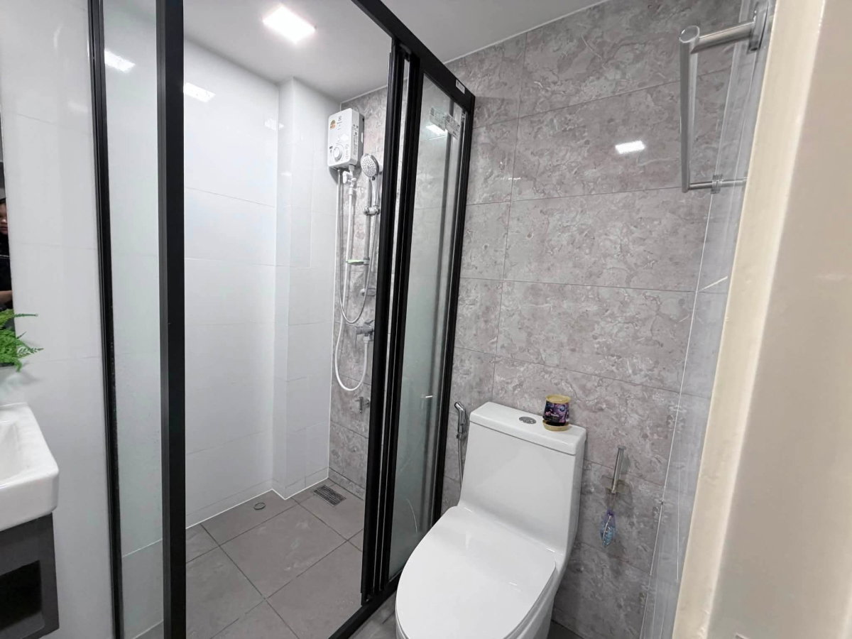 รูป 💮ให้เช่าคอนโด Atmoz Tropicana Bangna ใกล้ MRT ศรีเอี่ยม 24 ตรม.ห้องสวย มีเครื่องซักผ้า เช่าเพียง 9000- - รูปที่ 9/10