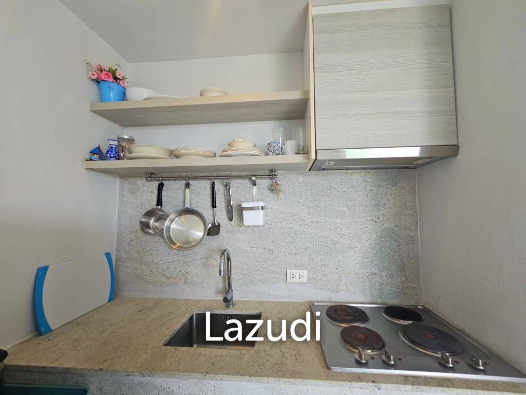picture CHELONA : 2 Bed Beachfront Condo - 10/32