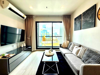 Condos for rent : Life One Wireless | Fantastic 2 Bedroom Condo in Phloen Chit - BR17694CD