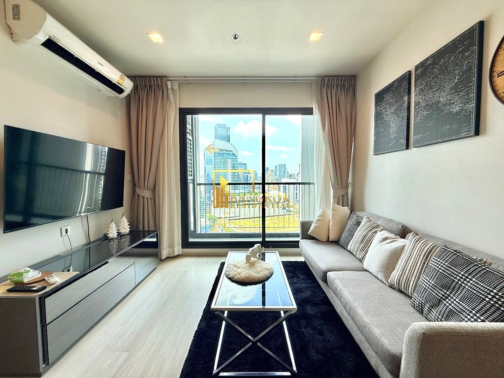 รูป Life One Wireless | Fantastic 2 Bedroom Condo in Phloen Chit - BR17694CD - รูปที่ 1/28