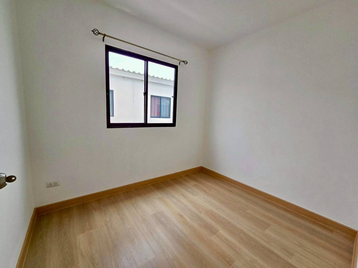 รูป ทาวน์โฮม รีโนเวทใหม่ ทำเลดี หมู่บ้าน เดอะคอนเนค43 วงแหวน-รามอินทรา2 ถ.คู่ขนานกาญจนาภิเษก บางเขน ใกล้ทางด่วน - รูปที่ 16/21