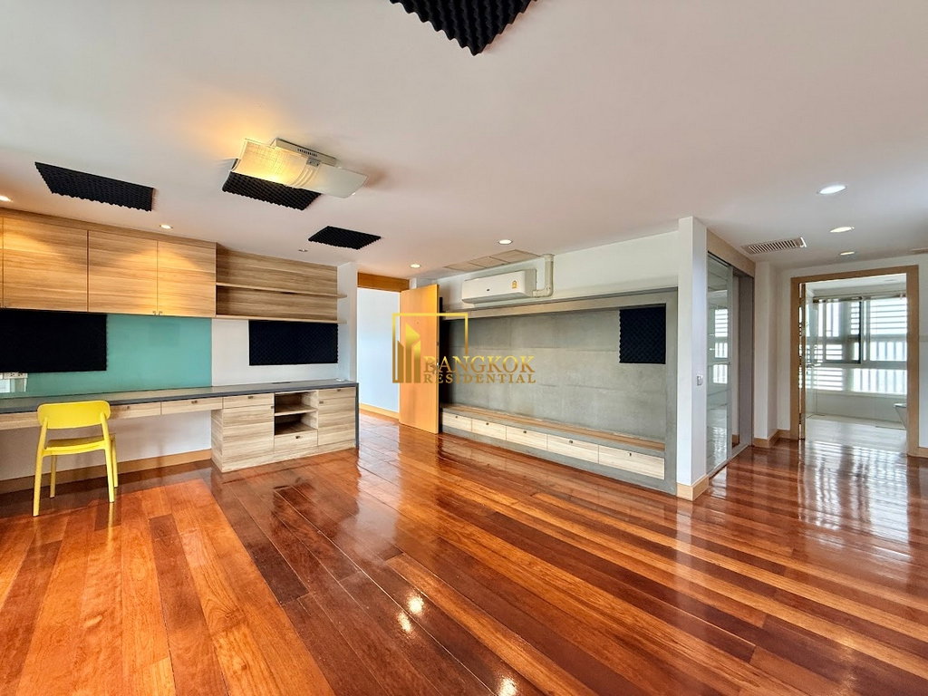 รูป Incredible 6 Bedroom House For Rent in Phra Khanong Area - BR28166SH - รูปที่ 32/71