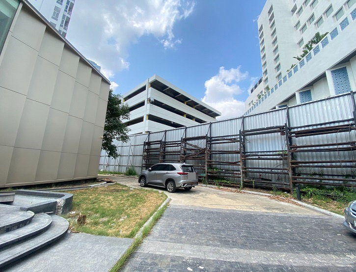 รูป ให้เช่าอาคาร 1.5 ชั้น พร้อมที่ดิน ใจกลางเมือง / ติดถนนพระราม 4 เขตบางรัก ใกล้ MRT สามย่าน 300 เมตร / เหมาะหลากหลายธุรกิจ ทำโชว์รูมได้ เช่าระยะยาวได้ - รูปที่ 10/15
