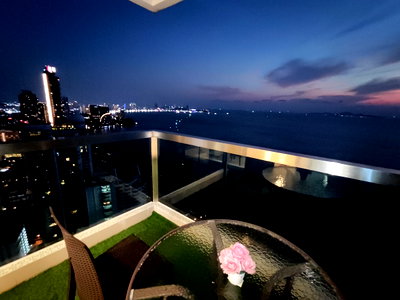 Condos for sale : For Sale Condo the Palm wongamat beach Front 2bed Direct sea view (S03-1013S) 