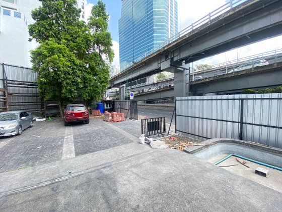 รูป ให้เช่าอาคาร 1.5 ชั้น พร้อมที่ดิน  ติดถนนพระราม 4 เขตบางรัก ใกล้ MRT สามย่าน 300 เมตร / เหมาะหลากหลายธุรกิจ ทำโชว์รูมได้ เช่าระยะยาวได้ - รูปที่ 15/15