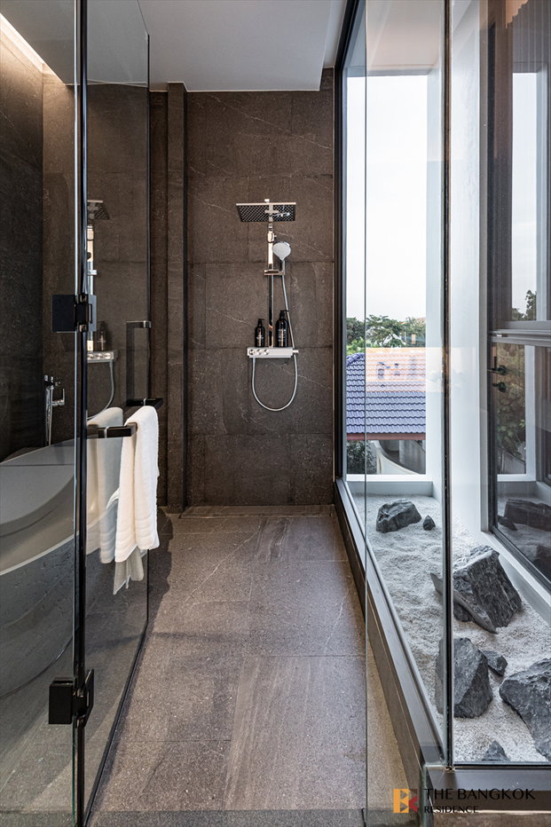 รูป 💎🏡ขายบ้านหรู Ultra Luxury ZENITH 5 Srinakarin พื้นที่กว้าง เพดานสูง โปร่ง ดีไซน์สวย เรียบหรู💎 - รูปที่ 14/22