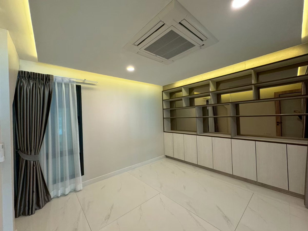 รูป บ้านรีโนเวทใหม่ 3 นอน 3 น้ำ ใกล้ รพ. สมิติเวช ทองหล่อ ** NO CO-AGENT ** - รูปที่ 64/74