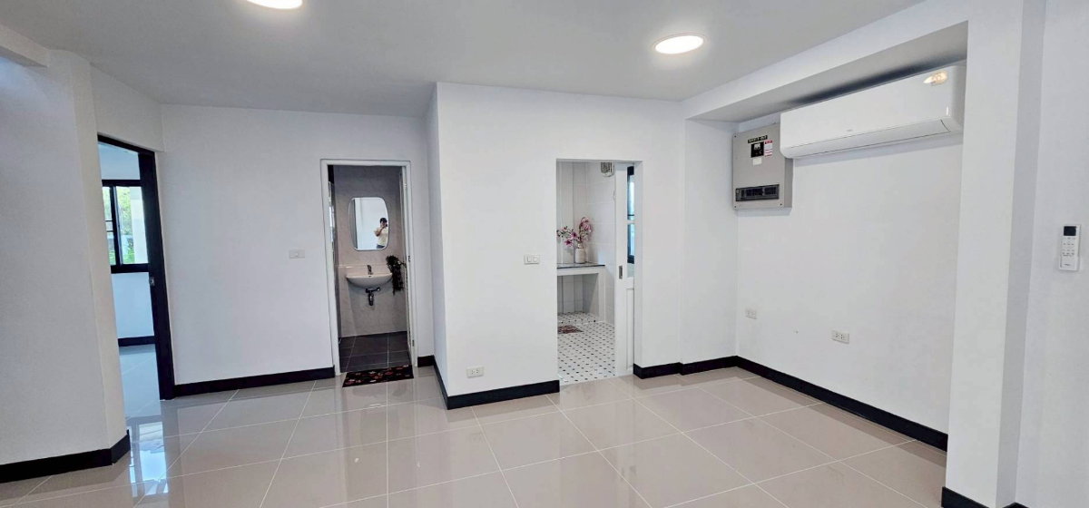 รูป S2968 ขายบ้านเดี่ยวตกแต่งใหม่ พร้อมอยู่ หมู่บ้านชัยพฤกษ์ 1 ถ.คุ้มเกล้า 7 - รูปที่ 8/20
