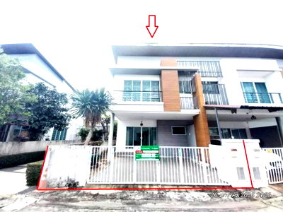 Townhouses for sale Rat Phatthana : TOWN HOUSE 27.1 Sq.w. Saphan Sung Bangkok for 2.9M
