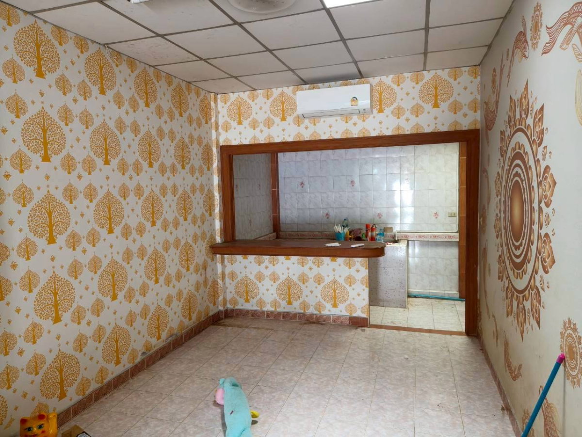 รูป ขายบ้าน หมู่บ้านมณีแก้ว หนองมน-บางแสน-ชลบุรี-เลี่ยงหนองมน ขายตามสภาพ (บ้านหลังมุม ทำเลบางแสน ราคาคุ้ม) - รูปที่ 4/13