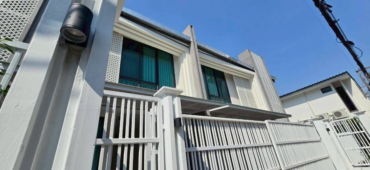 รูป บ้านรีโนเวทใหม่ 3 นอน 3 น้ำ ใกล้ รพ. สมิติเวช ทองหล่อ ** NO CO-AGENT ** - รูปที่ 6/74