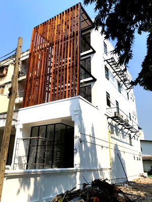 Home office for rent วิทยาลัยเซาธ์อีสท์บางกอก : WS7308 🏢✨ Home Office for rent, Sukhumvit 62, near BTS Bang Chak & expressway. Only 60,000 THB/month.