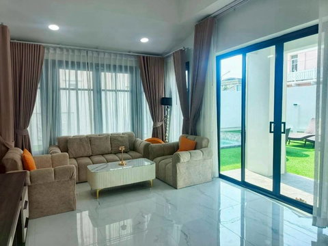 ให้เช่า Baan Fah Rim Haad Jomtien  5 นอน 4 น้ำ 