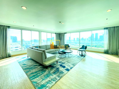 Apartment building for rent Middle Sukhumvit : Outstanding 3 Bed Serviced Apartment With Incredible Views - BR30063SA