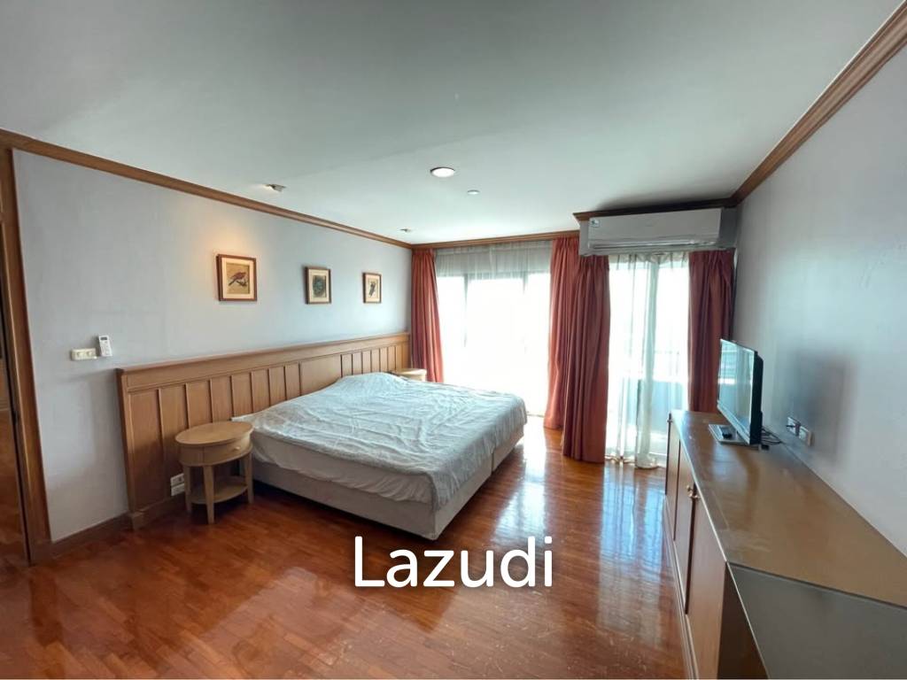 รูป 220.0 ตร.ม.  3 ห้องนอน  4 ห้องน้ำ คอนโดสำหรับ เช่าใน ทุ่งมหาเมฆ - รูปที่ 13/21