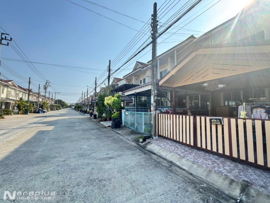 รูป 69040238 : ขายทาวน์เฮ้าส์ 2 ชั้น ขนาด 2 ห้องนอน บนที่ดิน 19.90 ตารางวา ม.บดินทร 2 (ซาฟารี) เลียบคลองสอง คลองสามวา กรุงเทพ - รูปที่ 3/17