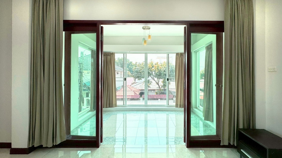 รูป S-NHEP101 ขาย บ้านเดี่ยว หมู่บ้านเคหะนคร 3 พัฒนาการ-ศรีนครินทร์ 2ชั้น 54 ตร.ว  พื้นที่ใช้สอย 185 ตร.ม 4 นอน 3 น้ำ 10.5 ล้าน 064-959-8900 - รูปที่ 10/20
