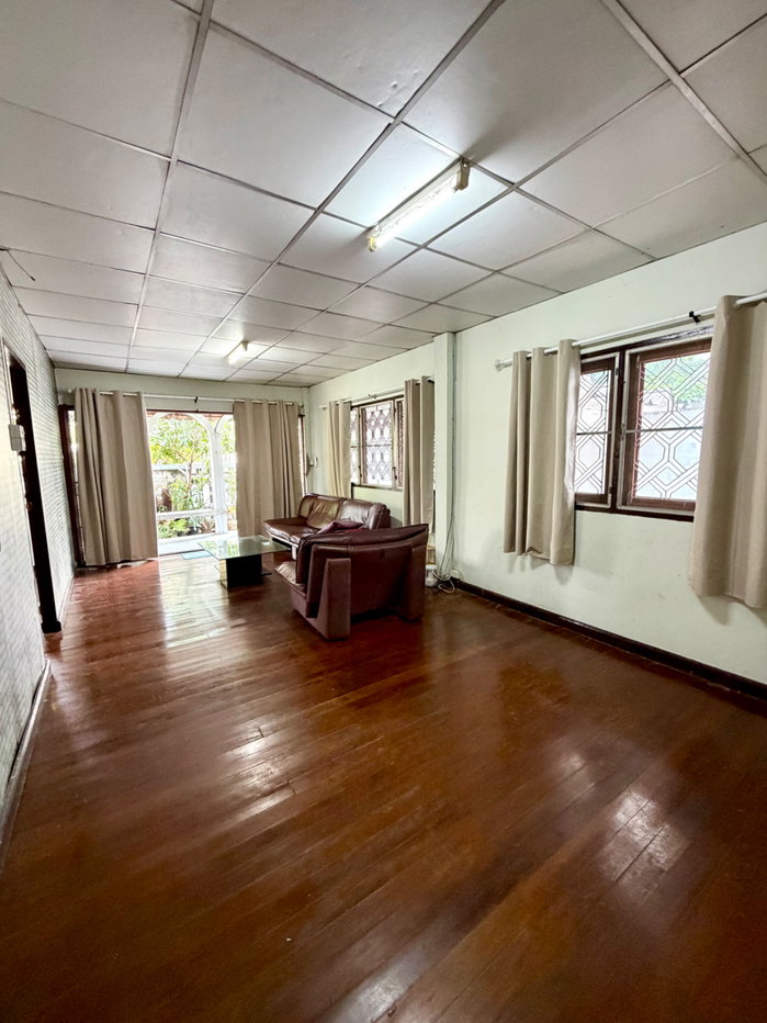picture Home for rent for rent for rent  - 4/12