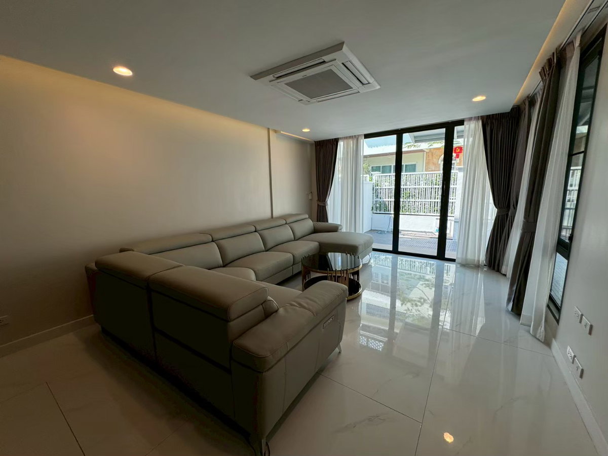 รูป บ้านรีโนเวทใหม่ 3 นอน 3 น้ำ ใกล้ รพ. สมิติเวช ทองหล่อ ** NO CO-AGENT ** - รูปที่ 60/74