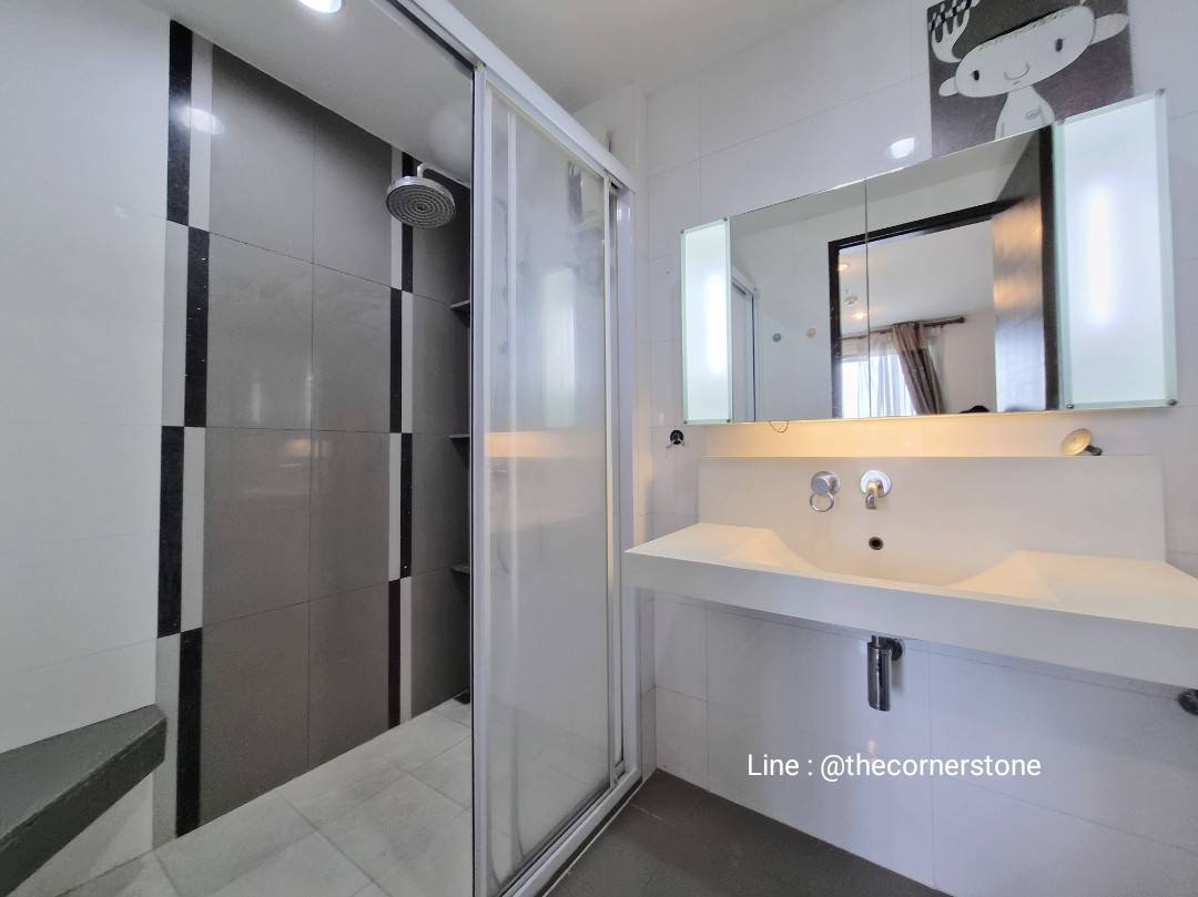 picture Condo for Sale✨“𝐑𝐡𝐲𝐭𝐡𝐦 𝐑𝐚𝐭𝐜𝐡𝐚𝐝𝐚“ ✨𝐒𝐩𝐞𝐜𝐢𝐚𝐥 𝐏𝐫𝐢𝐜𝐞 𝟑.𝟔𝟗 𝐌𝐁.❗️Size 46 Sq.m. Low Floor - 16/20