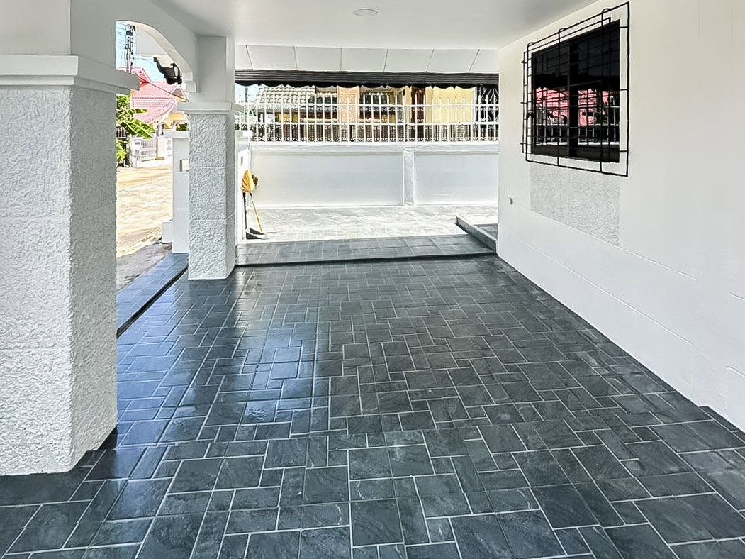 รูป Corner House for Sale Khao Noi East Pattaya Spacious Plot - รูปที่ 17/18