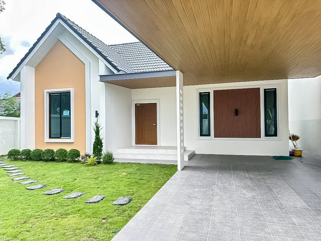 รูป Corner House for Sale Na Kluea Pattaya Wide Land Plot - รูปที่ 12/13