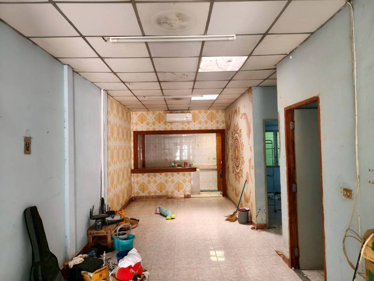 รูป ขายบ้าน หมู่บ้านมณีแก้ว หนองมน-บางแสน-ชลบุรี-เลี่ยงหนองมน ขายตามสภาพ (บ้านหลังมุม ทำเลบางแสน ราคาคุ้ม) - รูปที่ 7/13