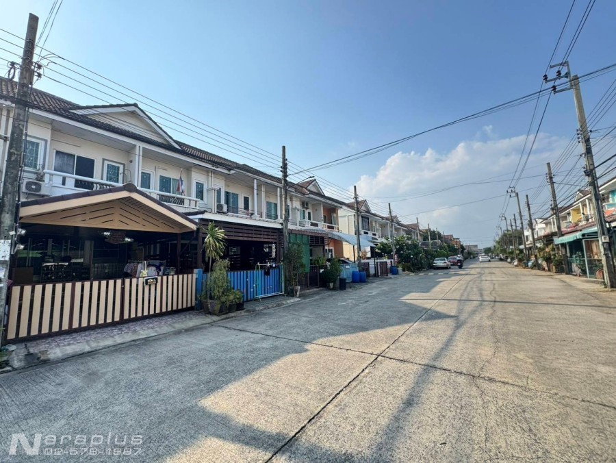 รูป 69040238 : ขายทาวน์เฮ้าส์ 2 ชั้น ขนาด 2 ห้องนอน บนที่ดิน 19.90 ตารางวา ม.บดินทร 2 (ซาฟารี) เลียบคลองสอง คลองสามวา กรุงเทพ - รูปที่ 2/17