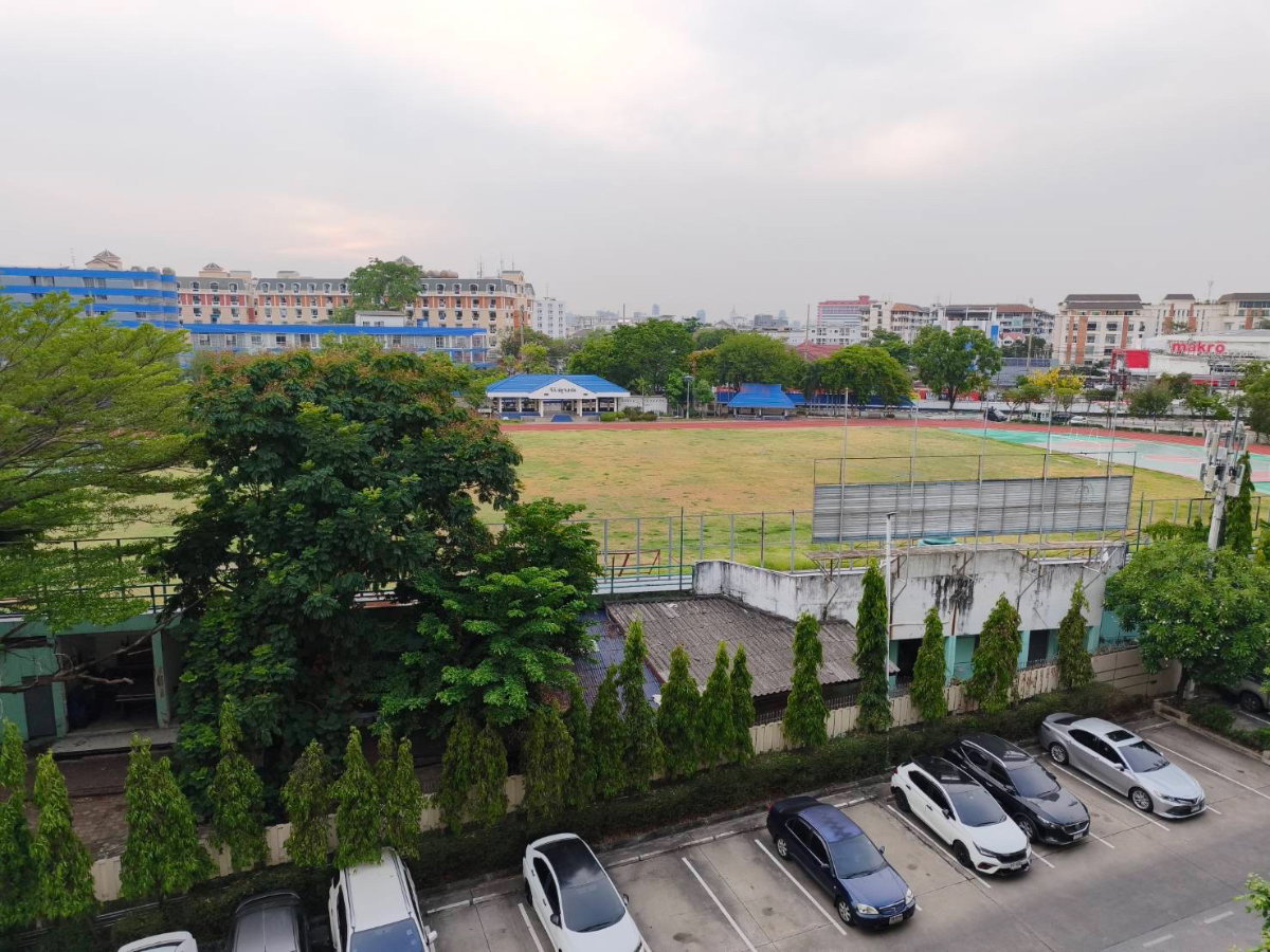 รูป S26 ให้เช่าคอนโด Lumpini Condo Town Bodindecha - Ramkhamhaeng (ลุมพีนีคอนโดทาวน์บดินทรเดชา - รามคำแหง)ห้องใหม่ เฟอร์นิเจอร์ครบ พร้อมเข้าอยู่  - รูปที่ 12/12