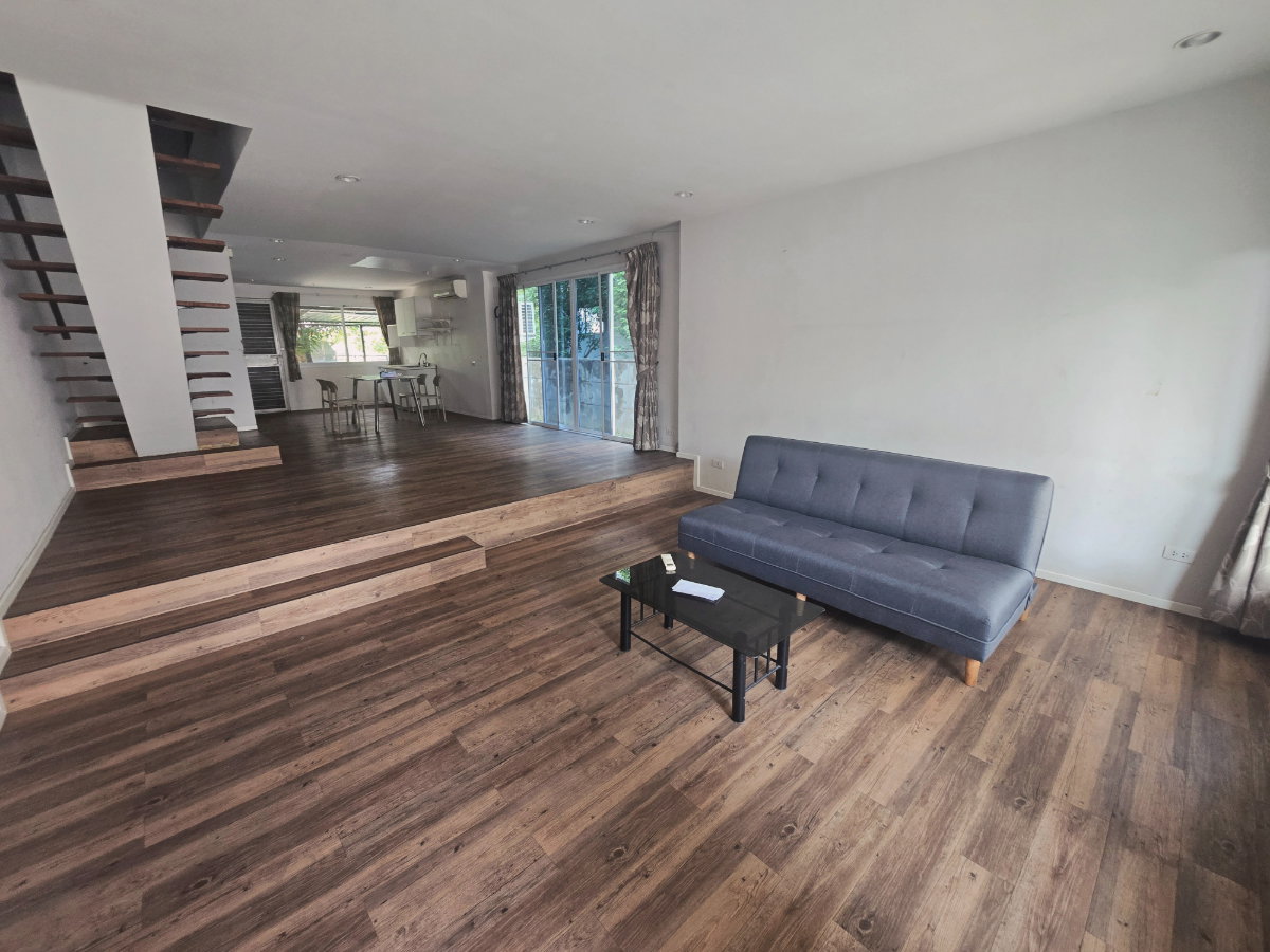 picture House for rent! Lanna ville ,Saraphisea ,Near Nis,  Napa School  - 4/23