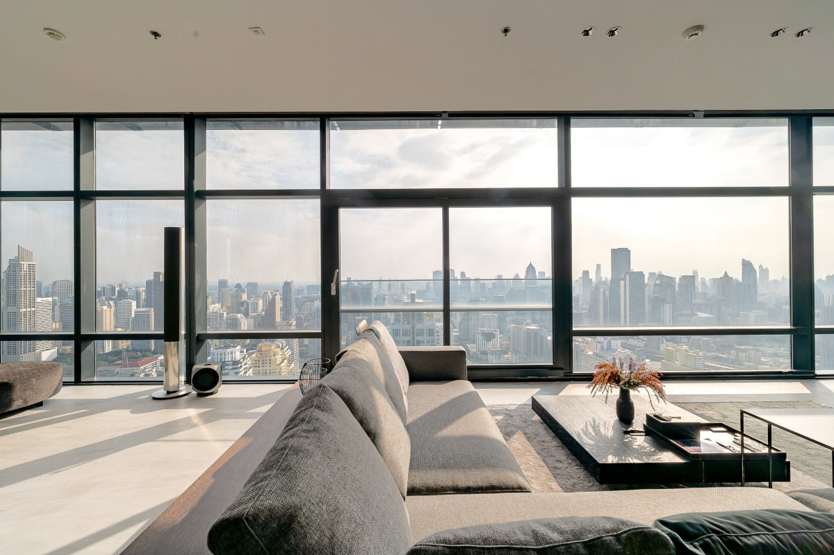 รูป For Sale Circle Living Prototype 135 Sq.M. with the best Bangkok skyline views - รูปที่ 27/47