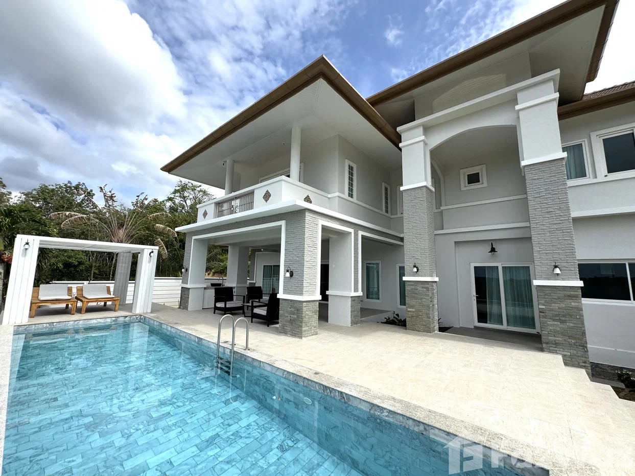 รูป วิลล่าให้เช่า 7 ห้องนอน ใน ไม้ขาว, ภูเก็ต 5896668 - รูปที่ 2/49