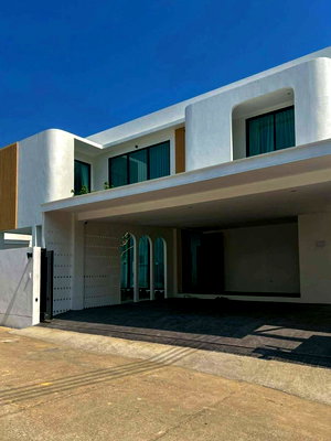 Houses for rent Chiang Mai : Newly Built 4-Bedroom Pool Villa for Rent near International Schools, Hang Dong, Chiang Mai