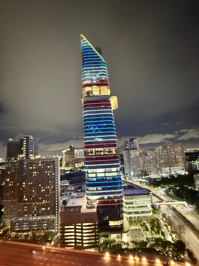 รูป ให้เช่าห้องชุดสุดหรู เชิงสะพานภูมิพล 1 ชั้น 26 วิวสะพาน ห้องใหญ่ เฟอร์ฯครบ - รูปที่ 18/19