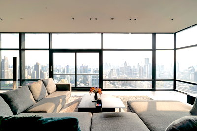 ขายคอนโด : For Sale Circle Living Prototype 135 Sq.M. with the best Bangkok skyline views