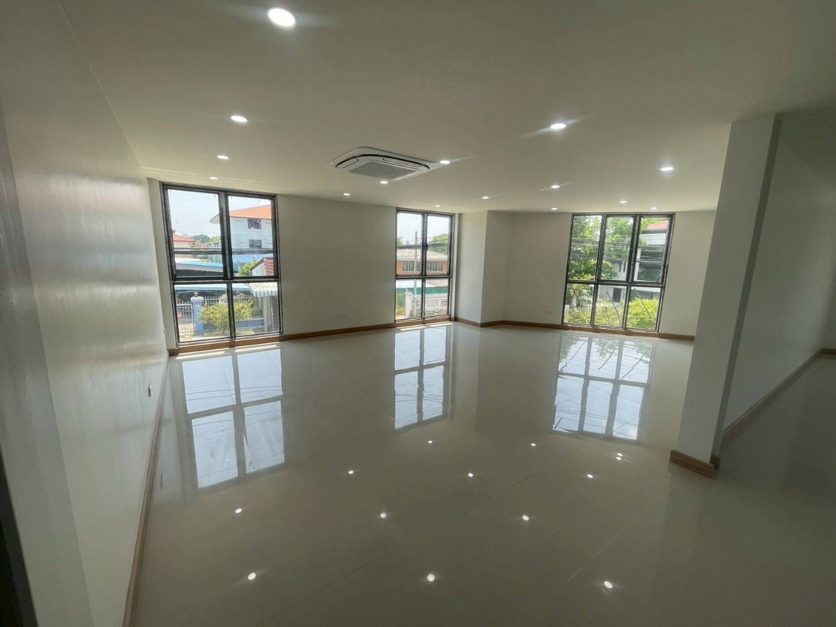 รูป เช่า Smart Utility Home รัตนาธิเบศร์ 600 ตร.ม. ครบจบ บ้าน ออฟฟิศ โกดัง ใกล้ MRT - รูปที่ 16/30