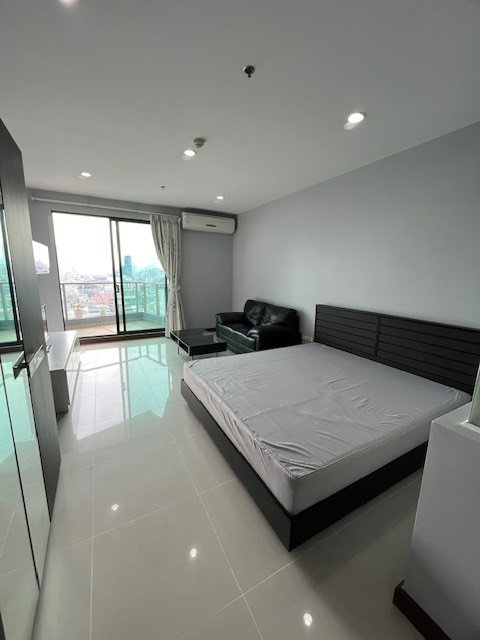 picture Ready to move in!! Big room in Ratchathewi - 4/8