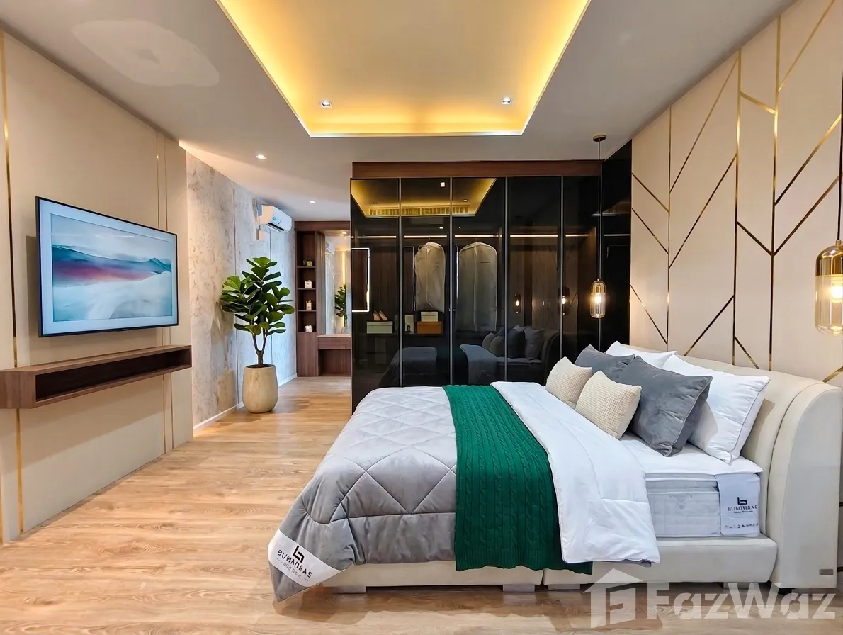 รูป 825 sq.m. pool villa with a large swimming pool. 2161117 - รูปที่ 7/16