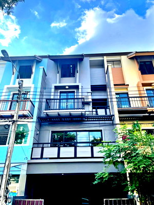 Home office for sale Pracha Uthit Huai Khwang : Hk0021, Home Office for sale 3 Br., Ratchada-Sutthisan