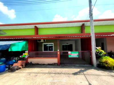 Townhouses for sale ปลวกแดง : TOWN HOUSE 19.6 Sq.w. Pluak Daeng Rayong for 1.4M