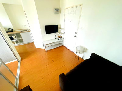 Condos for rent Jomtien Sai 2 : Lumpini Seaview Jomtien condo for yearly rent