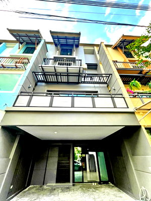 เช่าโฮมออฟฟิศ กรุงเทพมหานคร : HK0021♛♚โฮมออฟฟิศ ให้เช่า𝓼ขาย 3 ห้องนอน⚝รัชดา-สุทธิสาร♜MRTสุทธิสาร∞099-5919653,065-9423251▚Line@sureresidence